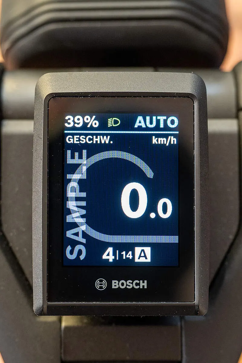 Das Bosch-Display im Modus A: neben dem Gang steht ein A